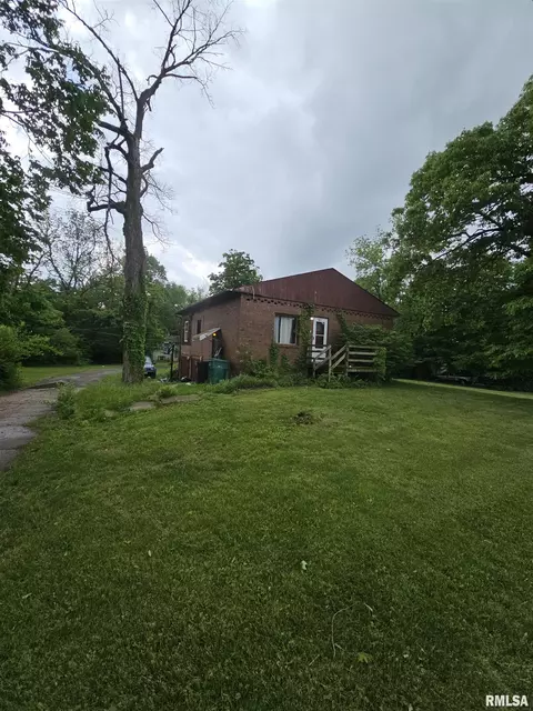 3300 E Washington St, East Peoria, IL 61611