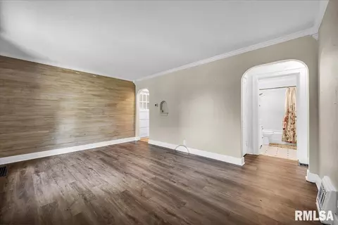 310 N 5th St, Dunlap, IL 61525 photo 4