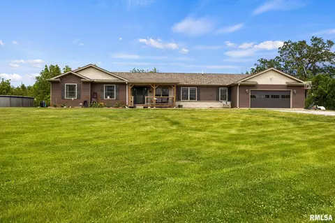 15500 Christmas Tree Rd, Green Valley, IL 61534