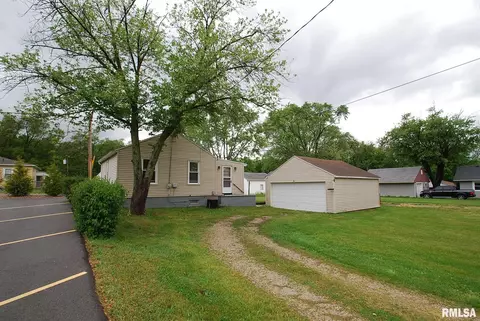 5817 S Jefferson St, Bartonville, IL 61607