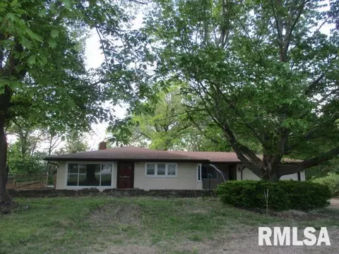 11209 W Farmington Rd, Hanna City, IL 61536