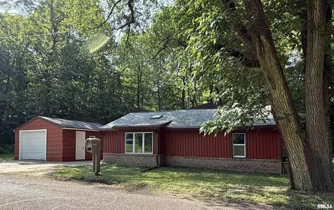 1045 S Creve Coeur Ave, Creve Coeur, IL 61610