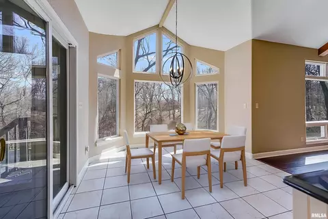 Dining - 100 W Windflower Way, Dunlap, IL 61525 photo 3 of 4