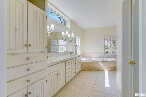 Bath - 100 W Windflower Way, Dunlap, IL 61525 photo 1 of 9