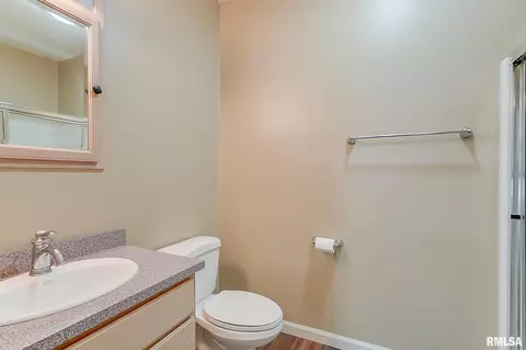 Bath - 100 W Windflower Way, Dunlap, IL 61525 photo 9 of 9