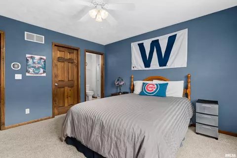 Bedroom - 7708 W Thorngate Dr, Mapleton, IL 61547 photo 8 of 9