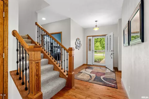 Entry Way - 7708 W Thorngate Dr, Mapleton, IL 61547 photo 1 of 5