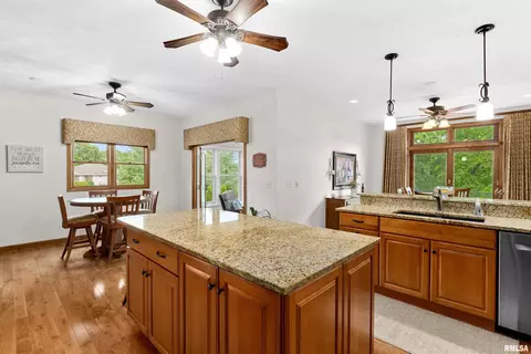 Kitchen - 7708 W Thorngate Dr, Mapleton, IL 61547 photo 3 of 5