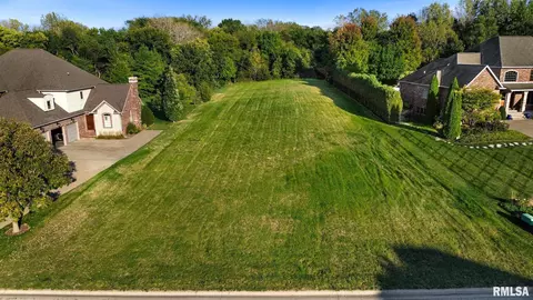2247 W Augusta Dr, Dunlap, IL 61525 photo 4