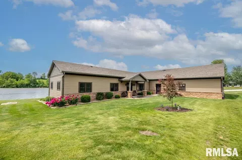 366 Mcgrew Dr, Avon, IL 61415