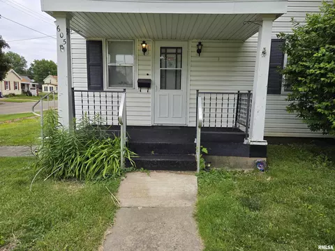 605 S Main St, Canton, IL 61520 photo 25