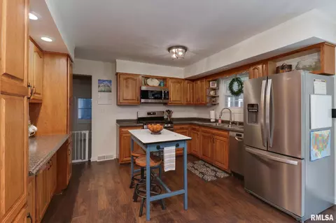 801 Spear Dr, Normal, IL 61761 photo 8