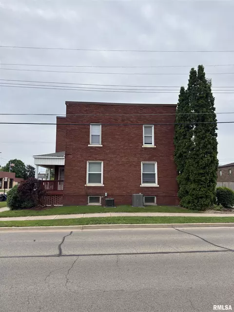Other - 60 E Ash St, Canton, IL 61520 photo 3 of 14