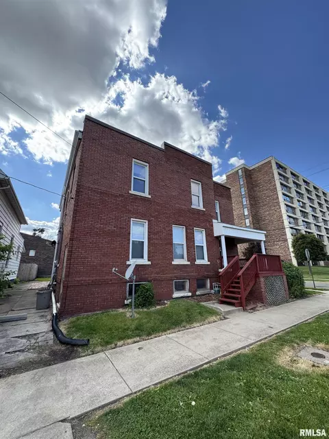 Exterior - 60 E Ash St, Canton, IL 61520 photo 1 of 1