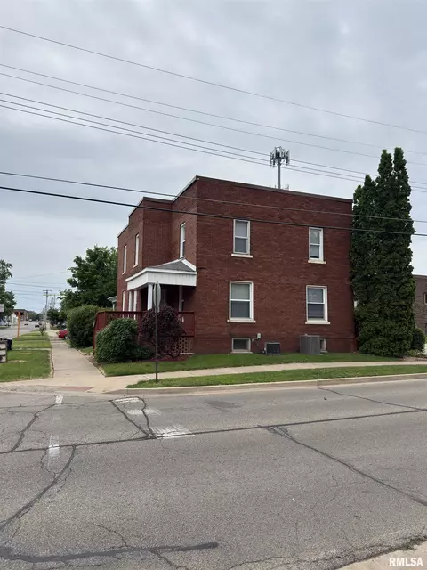 Other - 60 E Ash St, Canton, IL 61520 photo 2 of 14