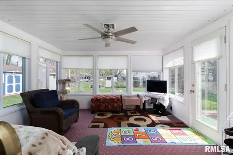 508 Oak St, Delavan, IL 61734 photo 10