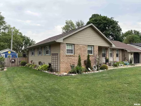 508 Oak St, Delavan, IL 61734 photo 37