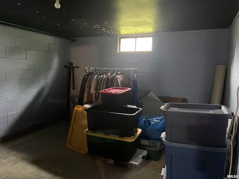 313 N Edwards St, Macomb, IL 61455 photo 30