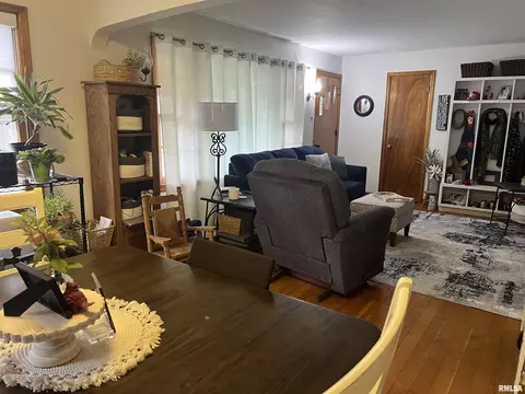 313 N Edwards St, Macomb, IL 61455 photo 10
