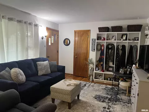 313 N Edwards St, Macomb, IL 61455 photo 6
