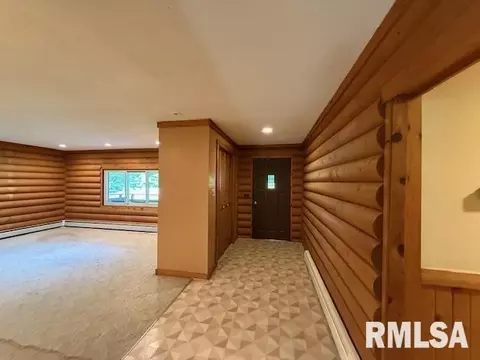 Entry Way - 1 Marty Ln, Macomb, IL 61455 photo 1 of 1