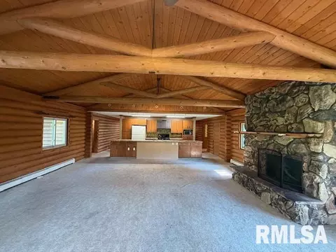 Living - 1 Marty Ln, Macomb, IL 61455 photo 1 of 10