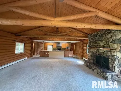 Living - 1 Marty Ln, Macomb, IL 61455 photo 3 of 11