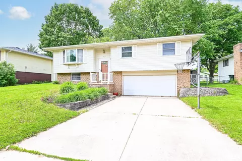 311 Juniper Ln, East Peoria, IL 61611