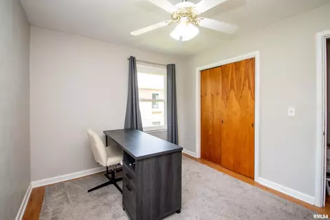 Bedroom - 116 Sunset Ln, Germantown Hills, IL 61548 photo 6 of 6