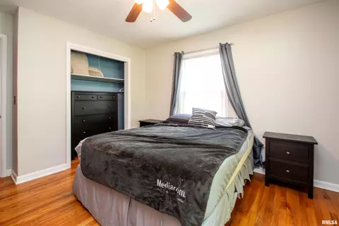 Bedroom - 116 Sunset Ln, Germantown Hills, IL 61548 photo 2 of 6