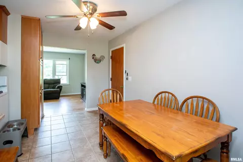 Dining - 116 Sunset Ln, Germantown Hills, IL 61548 photo 1 of 1