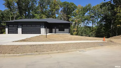 124 Rosemary Ln, Germantown Hills, IL 61548