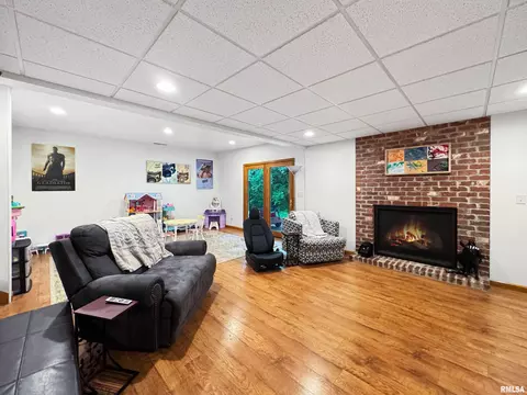 206 Windsor Dr, Germantown Hills, IL 61548 photo 47