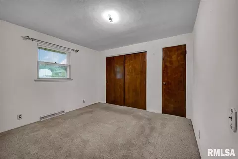 2449 Centennial Dr, Washington, IL 61571 photo 6