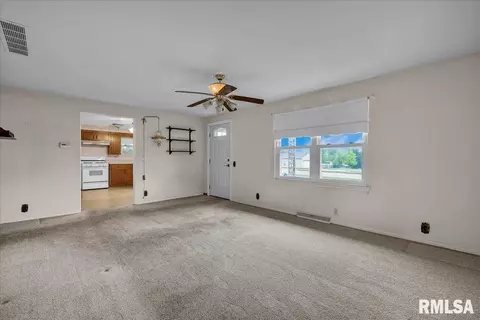 2449 Centennial Dr, Washington, IL 61571 photo 5