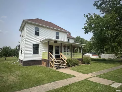 106 Walnut St, Avon, IL 61415 photo 7