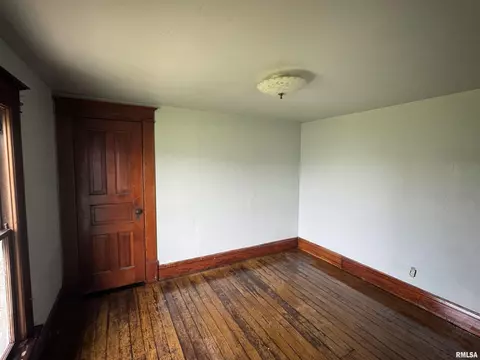 106 Walnut St, Avon, IL 61415 photo 21