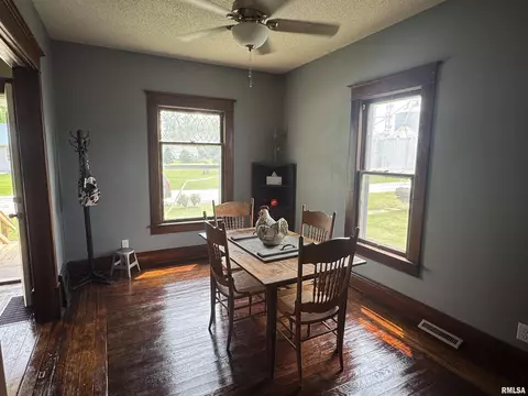 106 Walnut St, Avon, IL 61415 photo 12