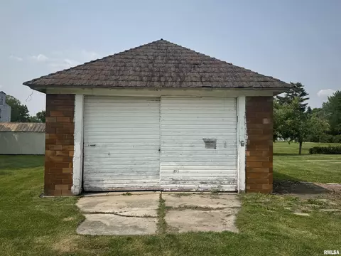 106 Walnut St, Avon, IL 61415 photo 29