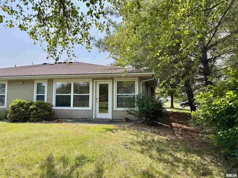 1041 Hawthorn Rdg, Macomb, IL 61455 photo 26