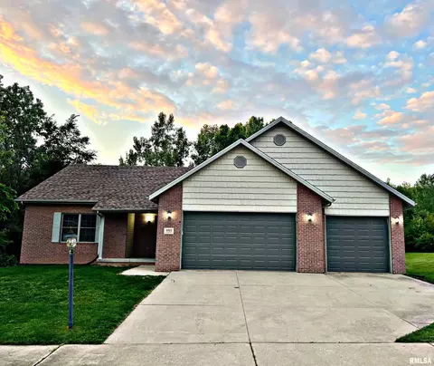 4813 W Gladstone Pl, Peoria, IL 61615