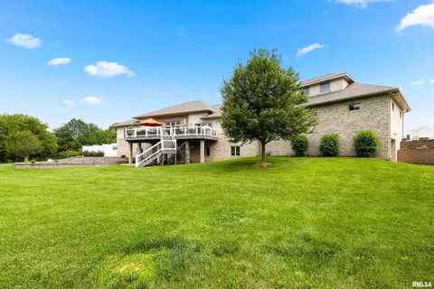 Exterior - 7412 W Pfeiffer Rd, Mapleton, IL 61547 photo 6 of 13