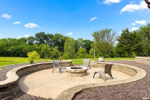 Exterior - 7412 W Pfeiffer Rd, Mapleton, IL 61547 photo 11 of 13