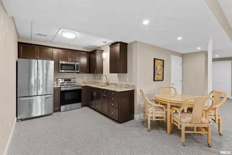 Kitchen - 7412 W Pfeiffer Rd, Mapleton, IL 61547 photo 5 of 6