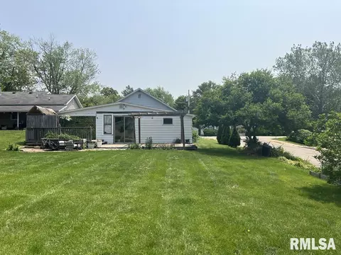 Exterior - 836 S Johnson St, Macomb, IL 61455 photo 1 of 4