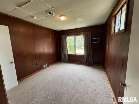 Bedroom - 836 S Johnson St, Macomb, IL 61455 photo 5 of 6