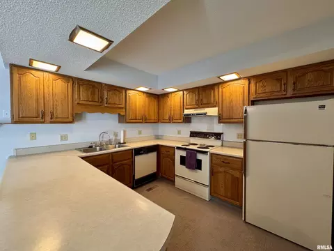 1905 S Madison St, Macomb, IL 61455 photo 13