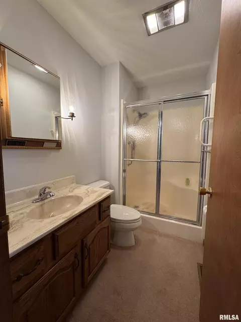 1905 S Madison St, Macomb, IL 61455 photo 17