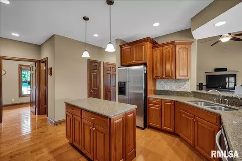 722 W Copperfield Dr, Dunlap, IL 61525 photo 10