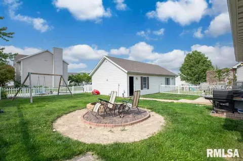 920 Bull St, Normal, IL 61761 photo 20
